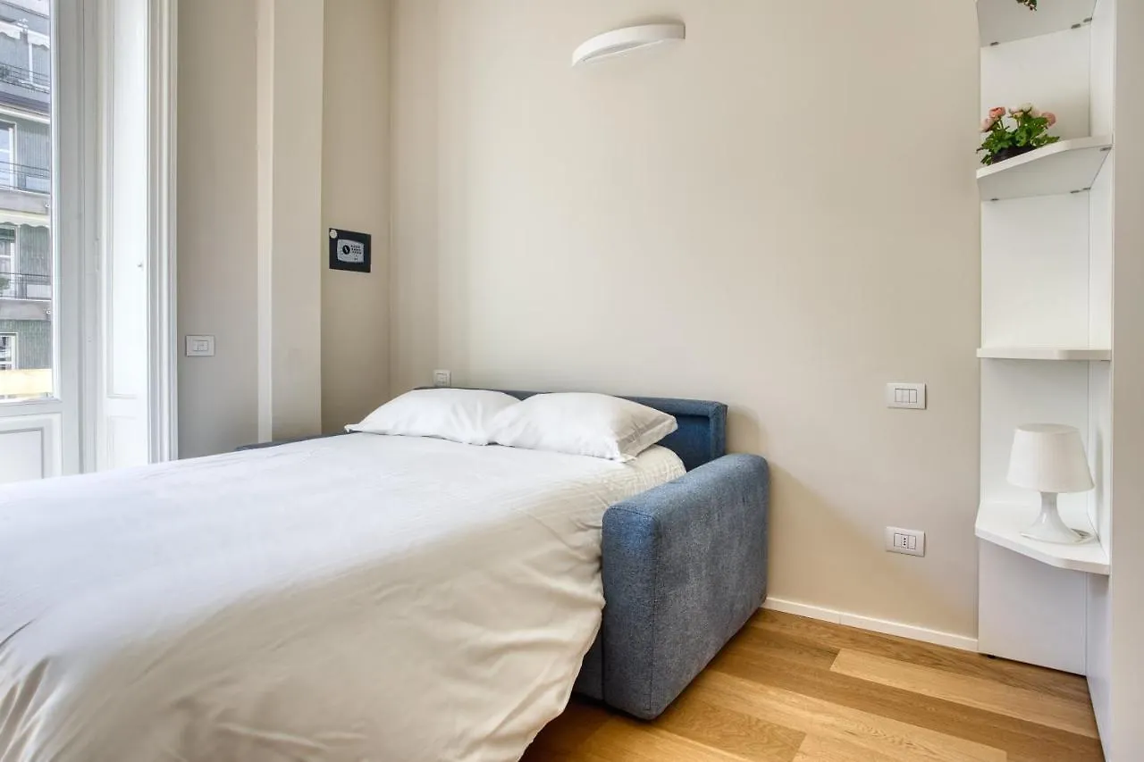 Joivy Cute Central Studio Milan Apartment